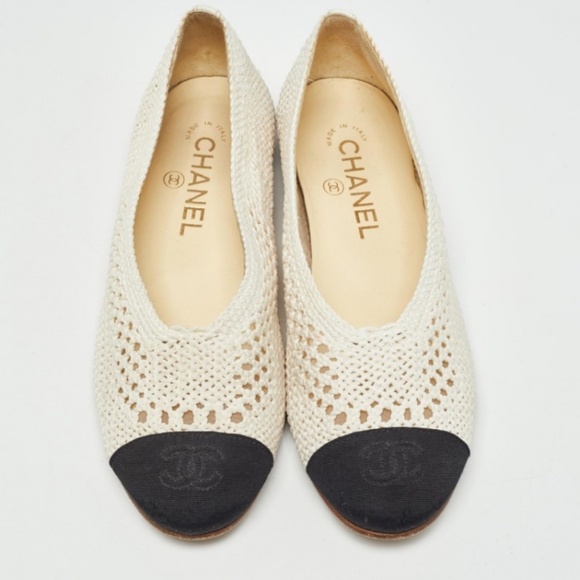 CHANEL Woven Raffia Two Tone Ballerina Flats Size 38.5 - Picture 2 of 9